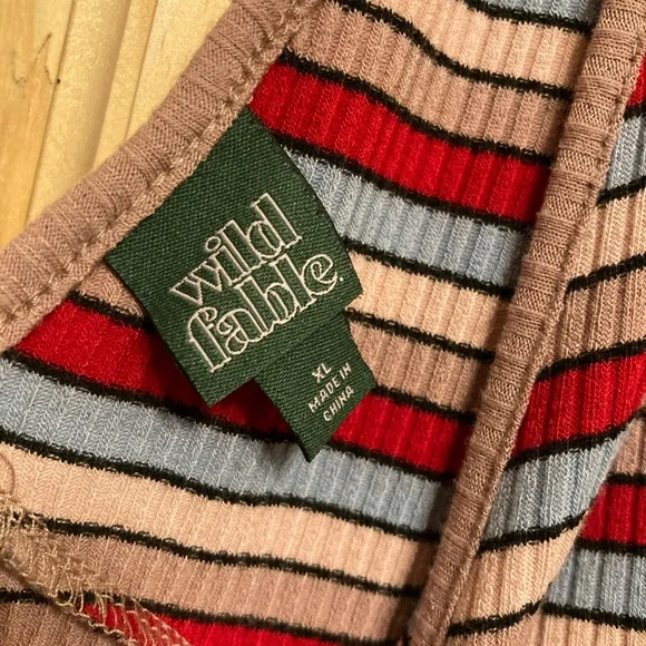 Wild Fable crop top - Picture 6 of 6